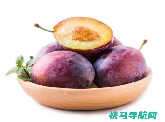 西梅大的小的哪个好？西梅裂开了还能吃吗
